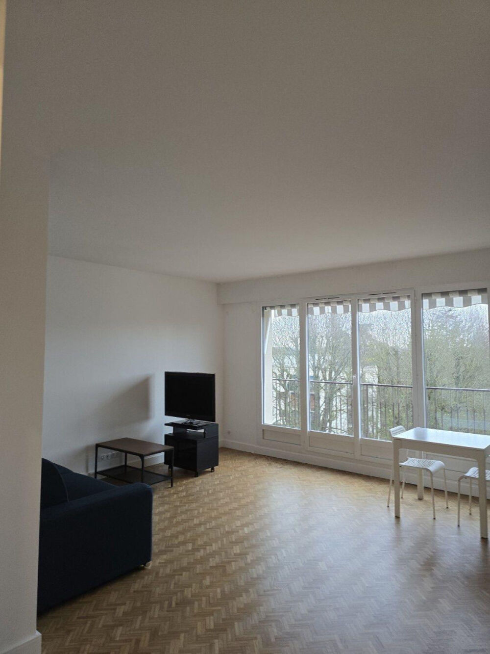 Studio meublé à louer