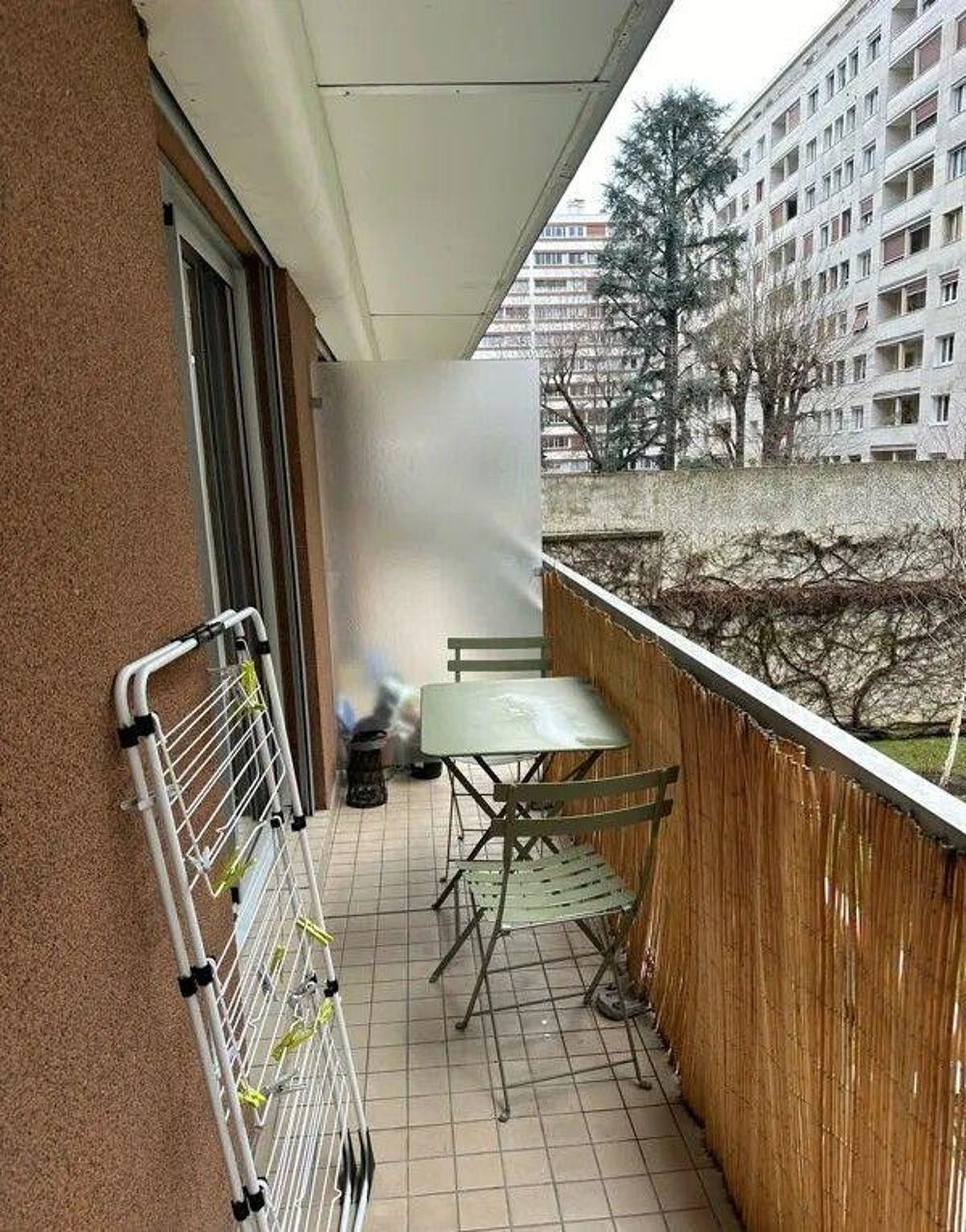 Location Appartement Beau studio meublé et rénové 20m² avec balcon Paris 12