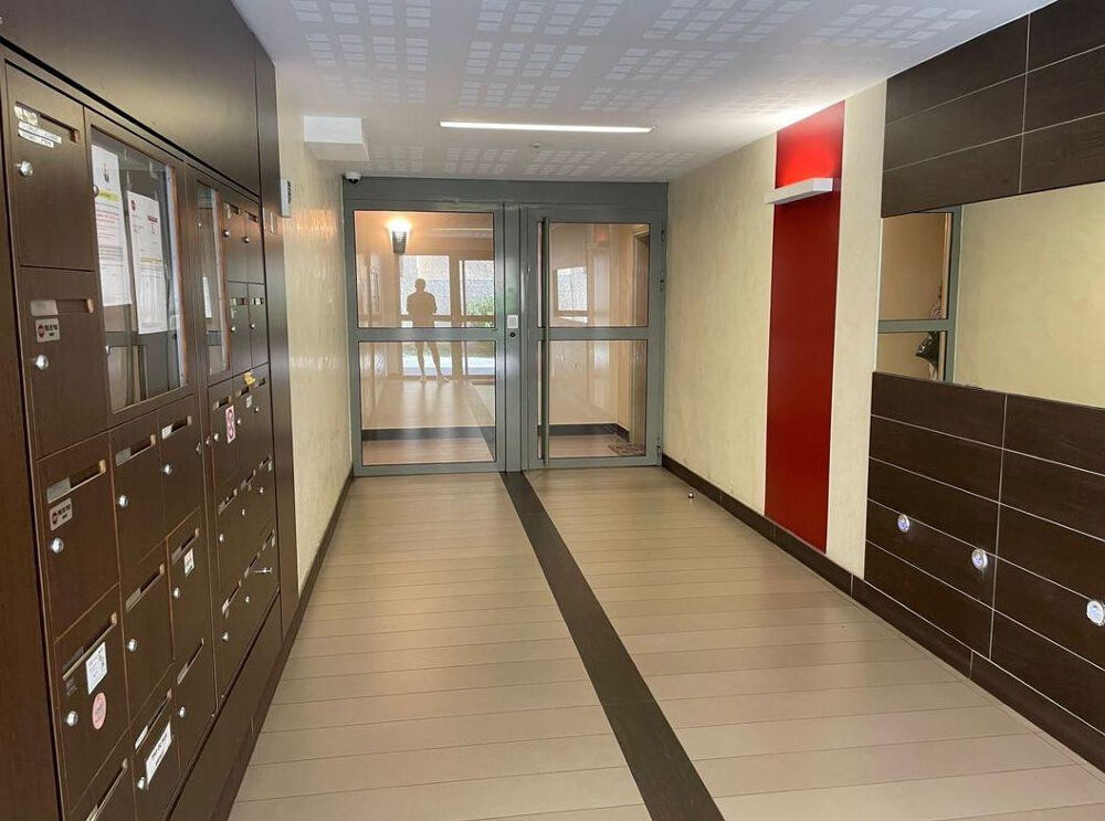 Location Appartement Grand t1 bis avec box Villeurbanne