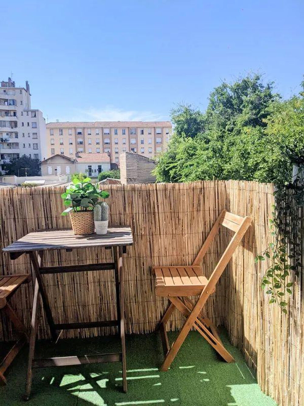 Location Appartement Nouvelle colocation étudiante (filles) tt compris Marseille 5