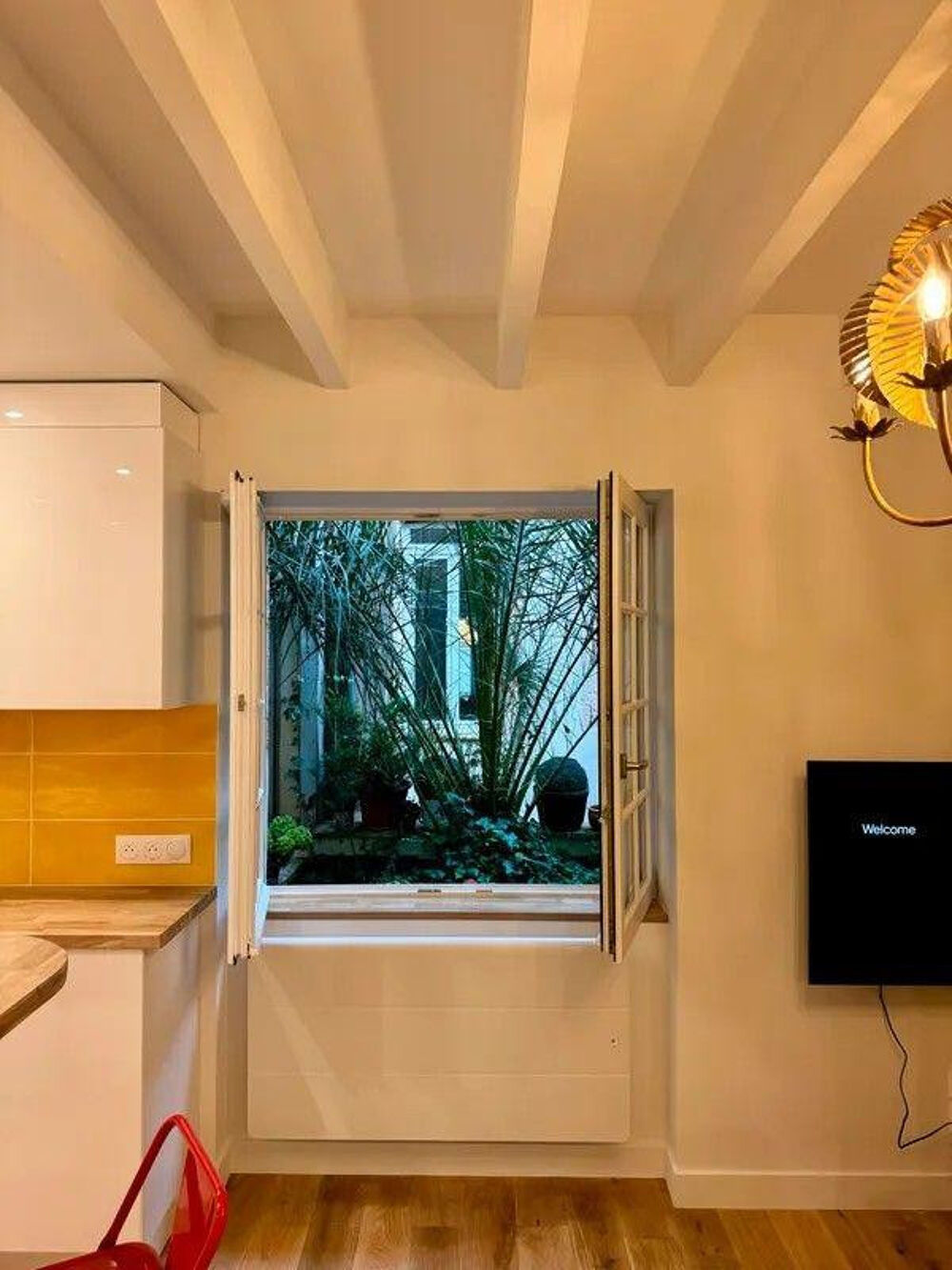 Beau studio 30m² rénové situé au coeur des CARMES