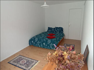  Appartement à louer 4 pièces 80 m²