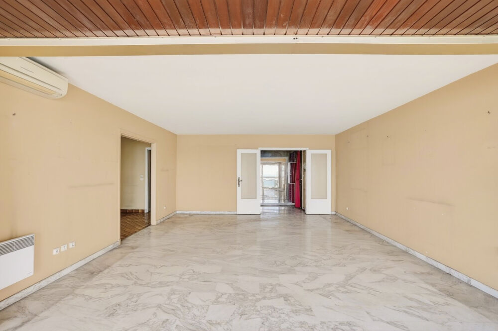 Nice - Promenade des Anglais - Appartement 3 pièces de 113 m² avec un fort potentiel d'aménagement