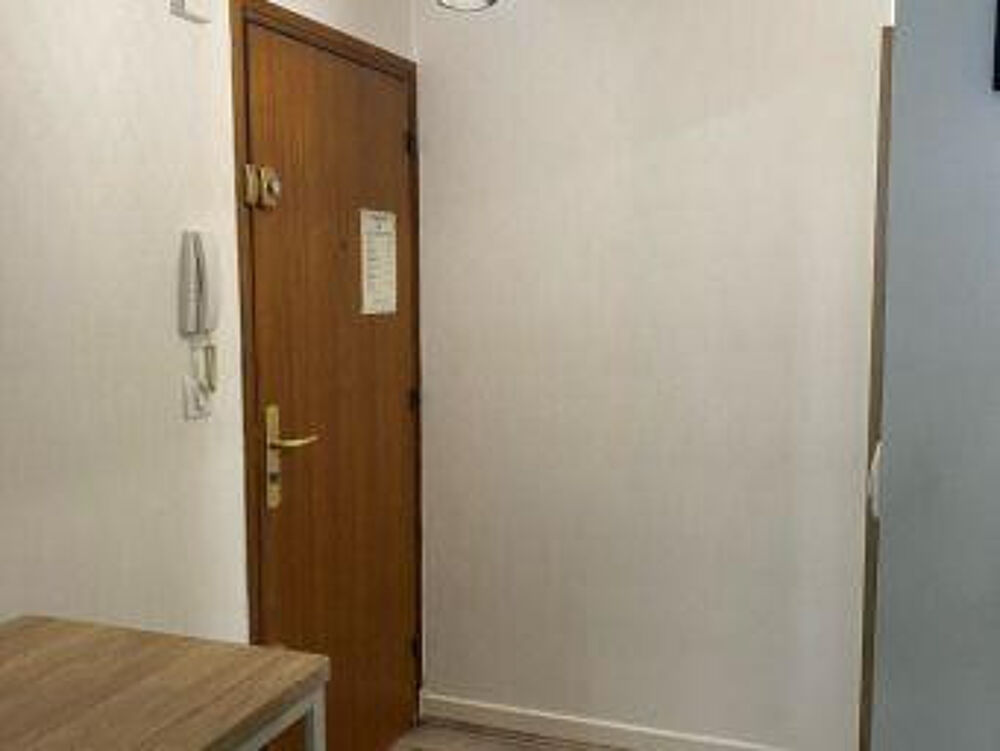 Location Appartement Beau T2 refait à neuf et meublé 32m² avec balcon Lyon 6