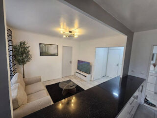  Appartement � louer 5 pi�ces 80 m�