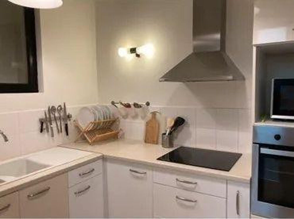 Location Appartement Superbe loft refait à neuf 46m² bail mobilité Aix-en-provence