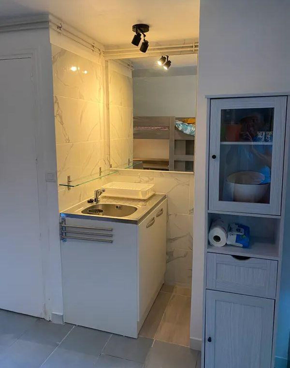 Location Appartement Beau studio meublé 15m2 Prado Marseille 8