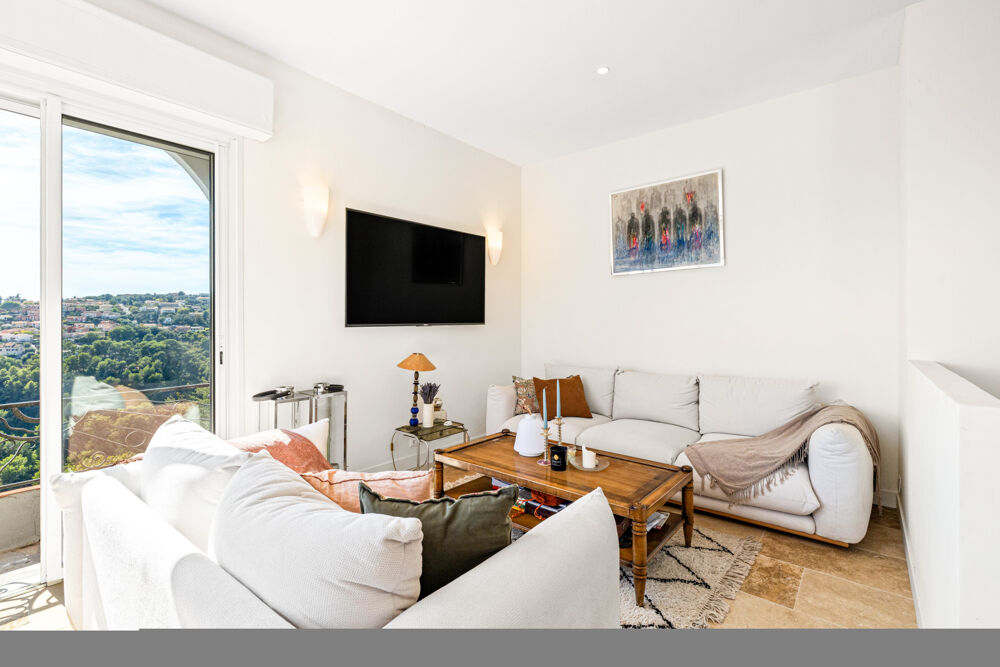 Vente Maison Nice - Falicon - Jolie maison 4 pièces de 95 m² rénové avec terrasse, jardin et vue sur les collines et la mer Falicon