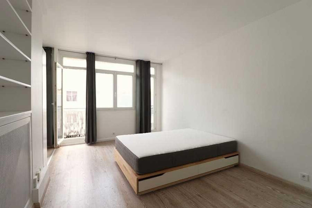 Location Appartement Magnifique studio avec balcon Neuilly-sur-seine