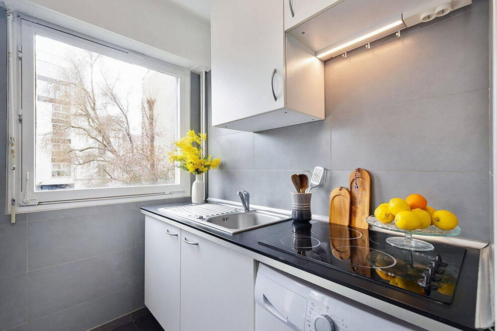Location Appartement Charmant studio à JOURDAIN meublé Paris 19