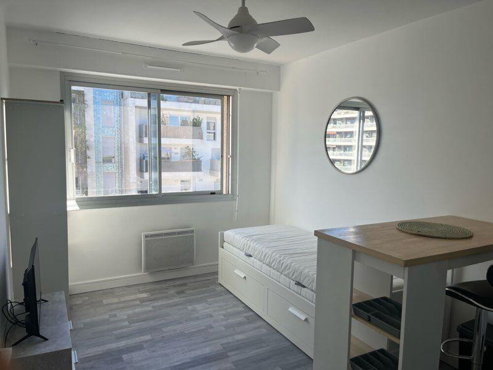 Location Appartement Studio T1 17m² Marseille 1