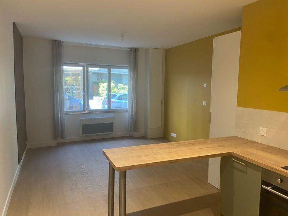 Location Appartement Beau T2 place Viarme 34m² Nantes Nantes