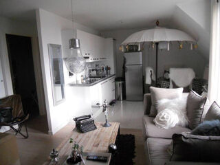  Appartement à louer 2 pièces 66 m²
