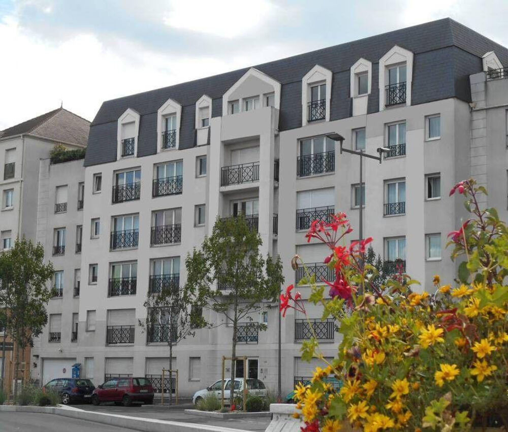 Location Appartement Beau 3 pièces 58m² situé en face de la gare Houilles