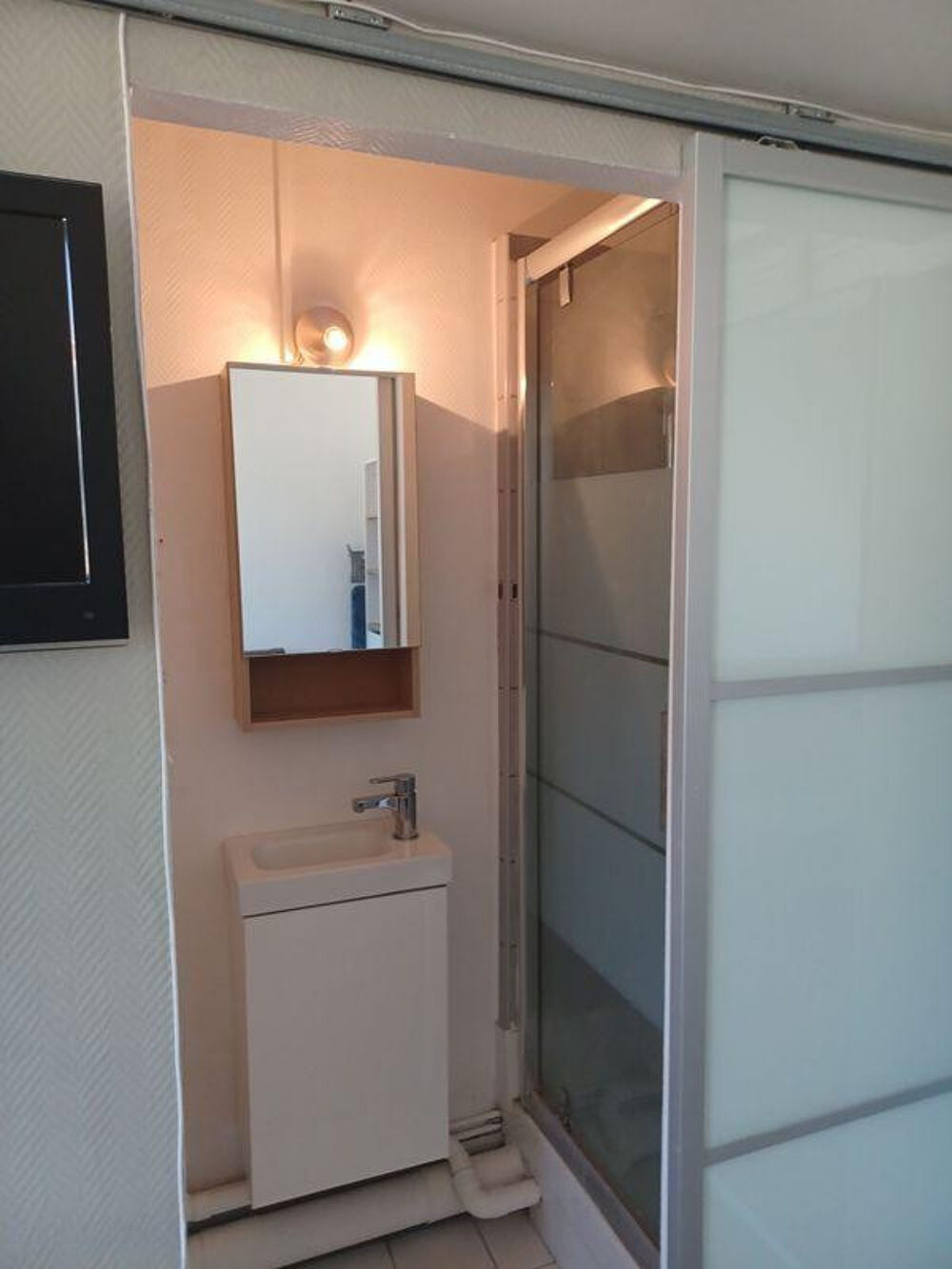 Location Appartement Studio meublé 14m2 Paris 17