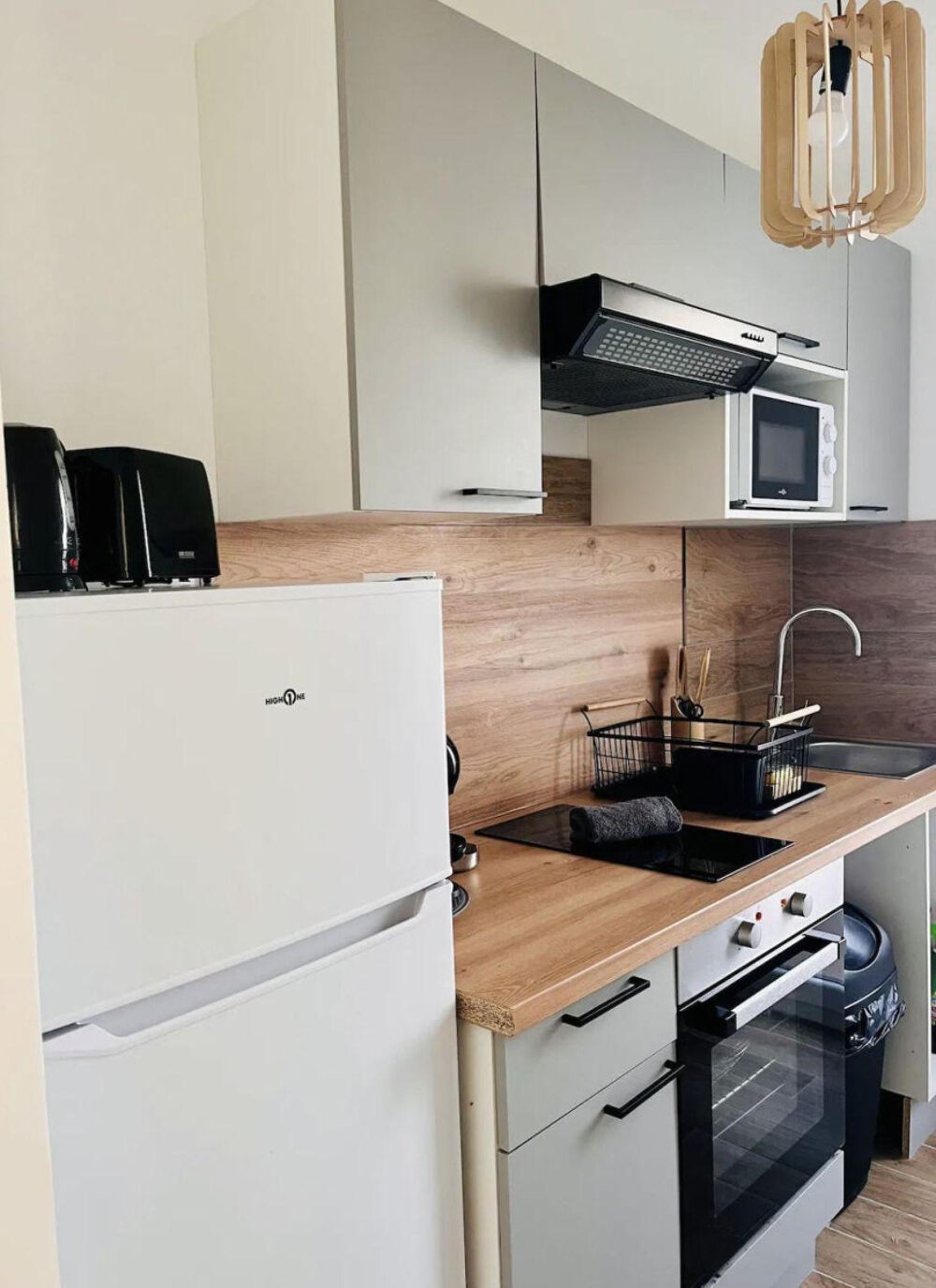 Location Appartement Beau 3P meublé avec balcon Idéal Coloc ou Famille Marseille 9