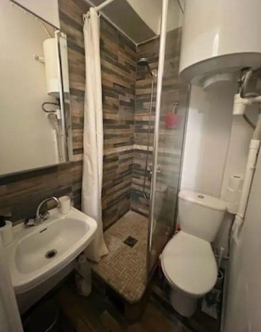 Location Appartement Beau studio meublé 20m² rénové Aix-en-provence