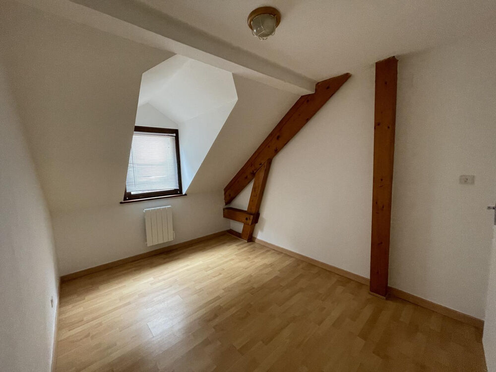 Location Appartement Grand T2 (+ mezzanine) rénové centre ville Montbéliard