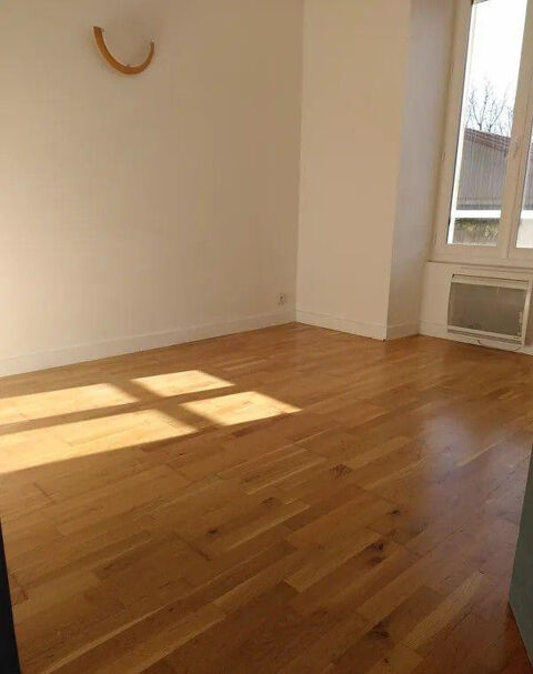   Beau 2P meubl� 32m� expos� sud et calme Appartement - 2 pi�ce(s) - 32 m�