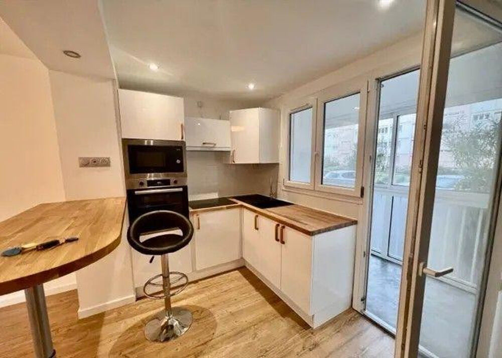 Location Appartement Beau 2P meublé 45m² refait à neuf avec loggia Aix-en-provence