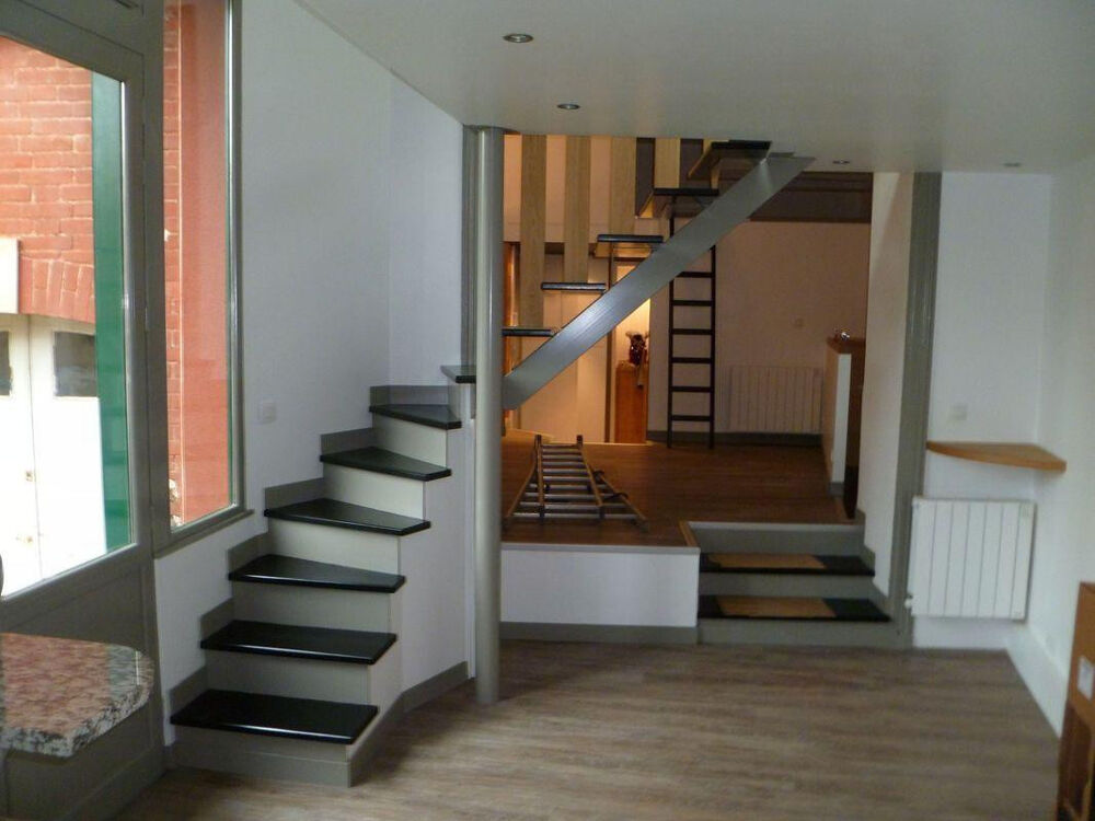 Location Appartement Beau LOFT atypique 56m² quartier place de Bretagne Rennes