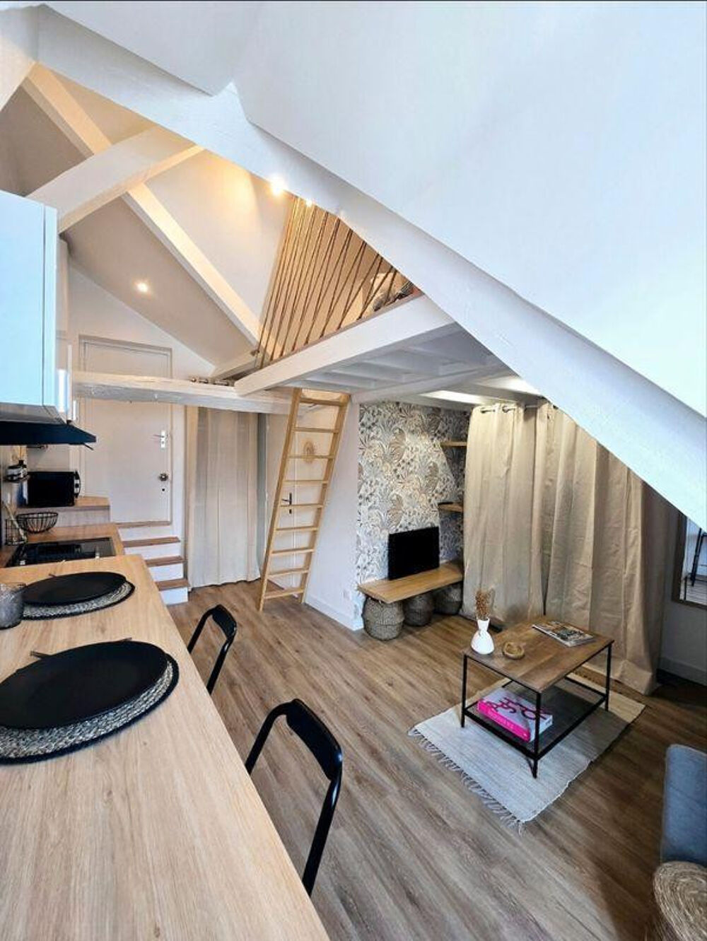 Location Appartement Beau studio meublé 20m² bail mobilité Pontoise