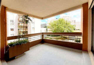  Appartement à louer 2 pièces 55 m²