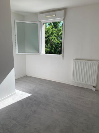  Appartement à louer 2 pièces 54 m²