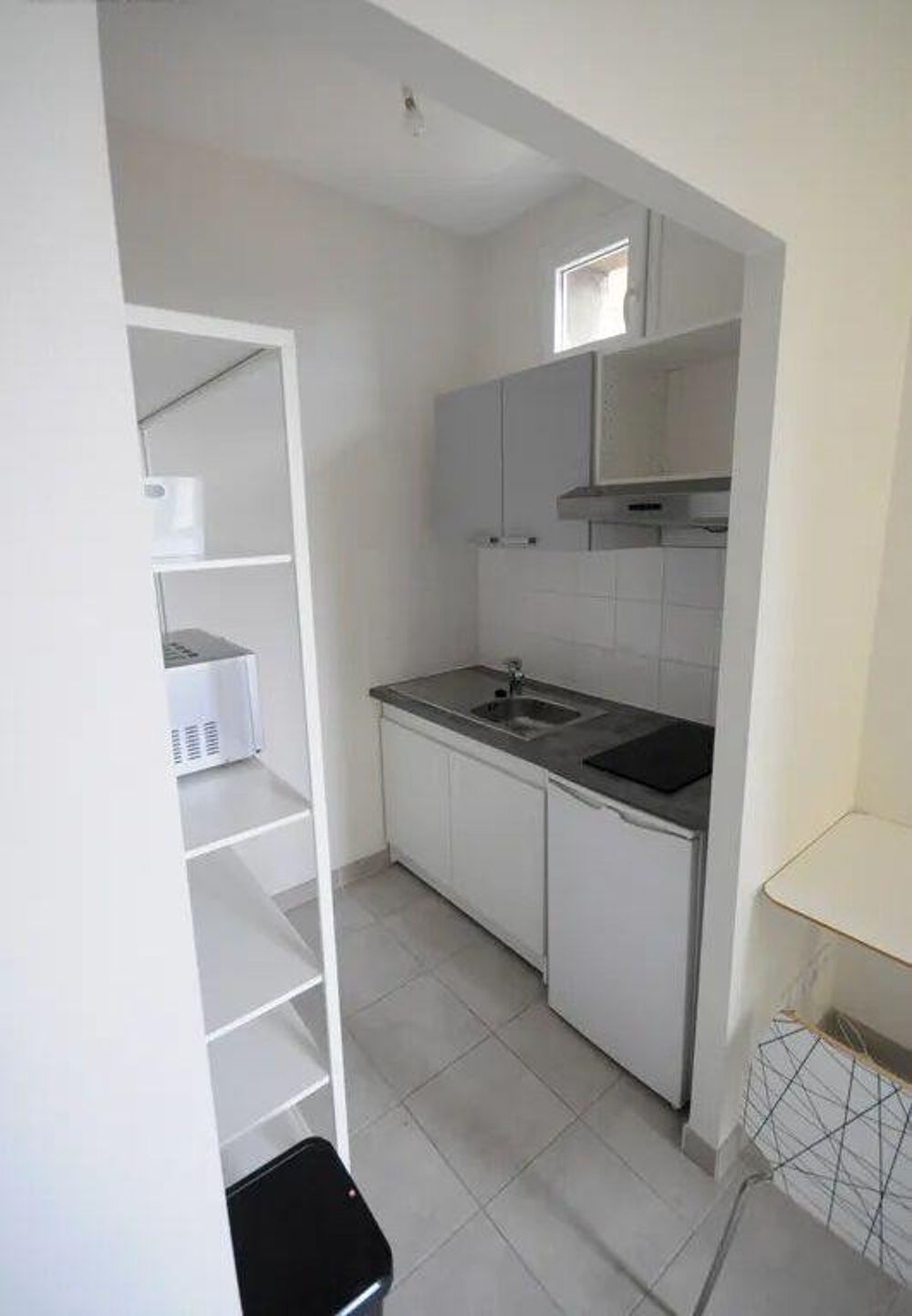 Location Appartement Beau studio meublé et équipé 20m² proche gare Grenoble