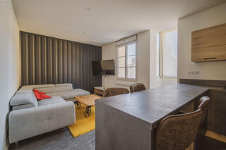  Appartement à louer 2 pièces 42 m²