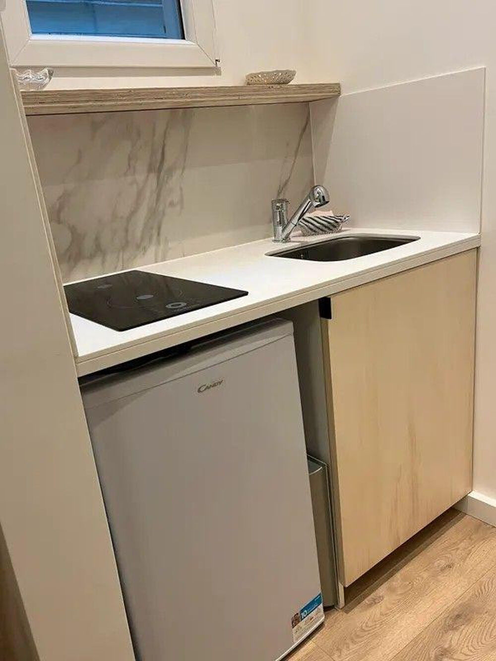 Location Appartement Beau studio 20m² meublé rénové à neuf Paris 9