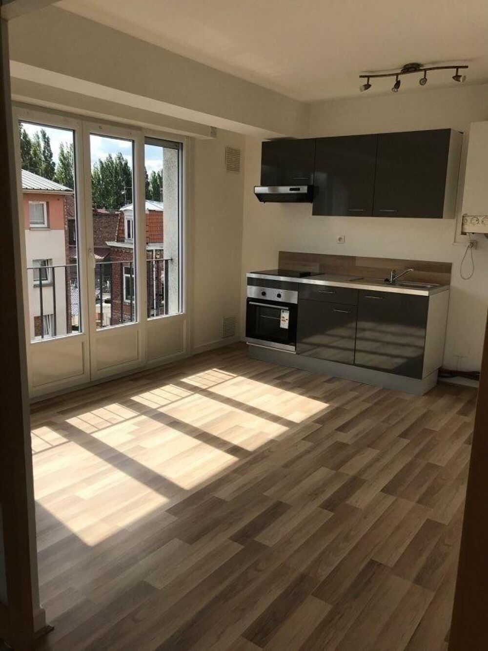 Location Appartement Location T2 à LILLE St Maurice/ Pellevoisin Lille