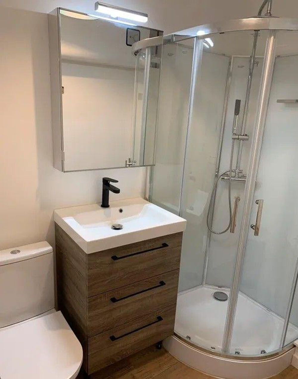 Location Appartement Beau studio meublé 28m² refait entièrement à neuf Orléans