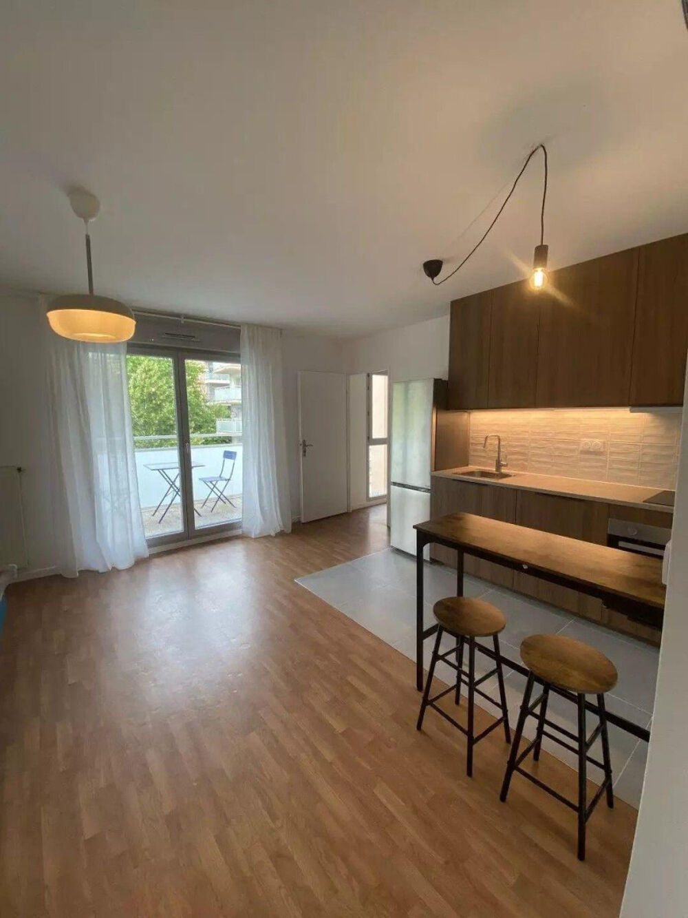 Location Appartement Beau 2P meublé 40m² avec balcon et parking Cergy