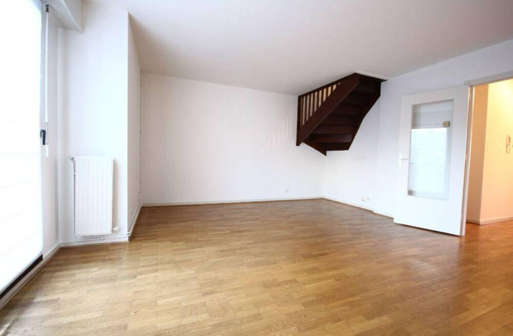 Location Appartement Appartement 3 pièces 76 m2 Paris 15