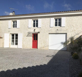  Maison à louer 5 pièces 149 m²