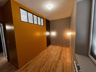  Appartement à louer 3 pièces 80 m²