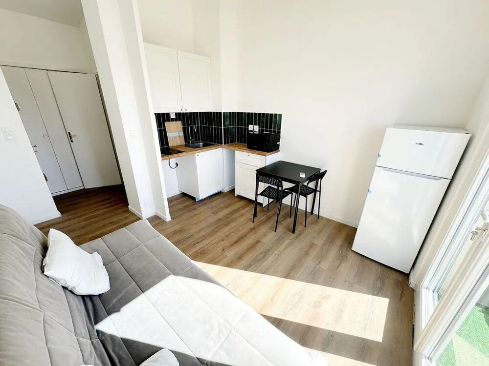 Location Appartement Studio 20m² meublé et rénové +terrasse Menpenti Marseille 10