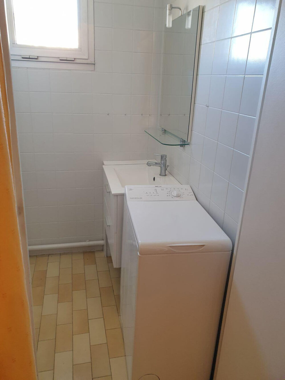 Location Appartement Studio meublé proche de la mer Carqueiranne