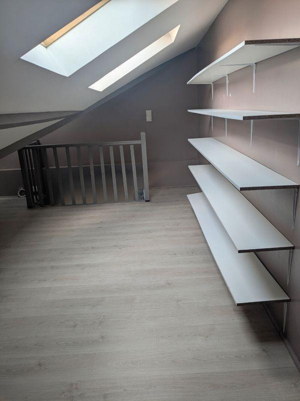 Location Appartement Apparemment 31m2 en duplex Parc de château Suresnes