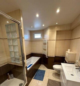  Appartement à louer 3 pièces 51 m²