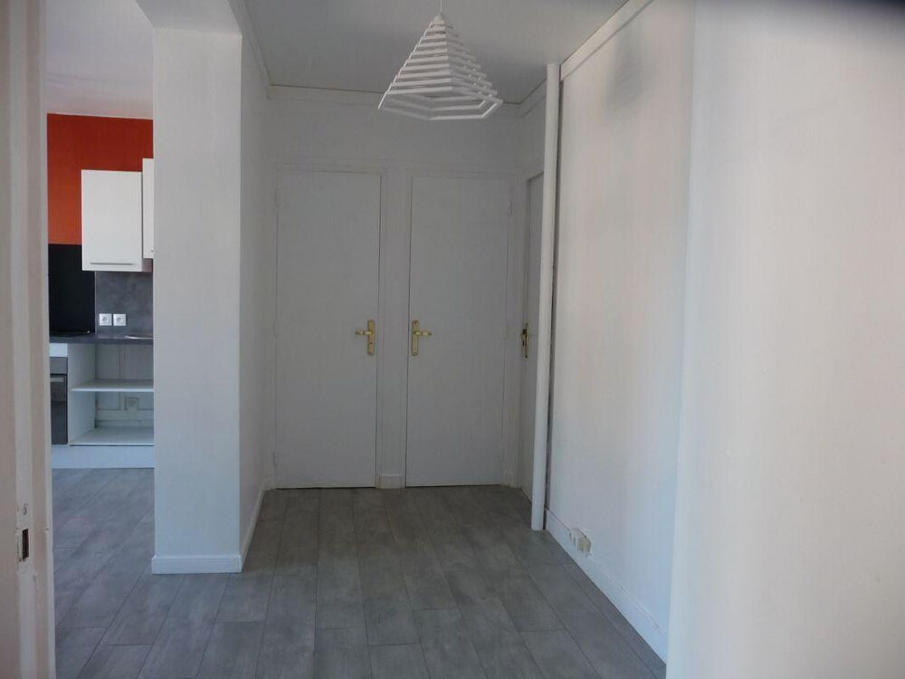 Location Appartement Beau T2 48m² dans parc proximite cours fauriel Saint-Étienne
