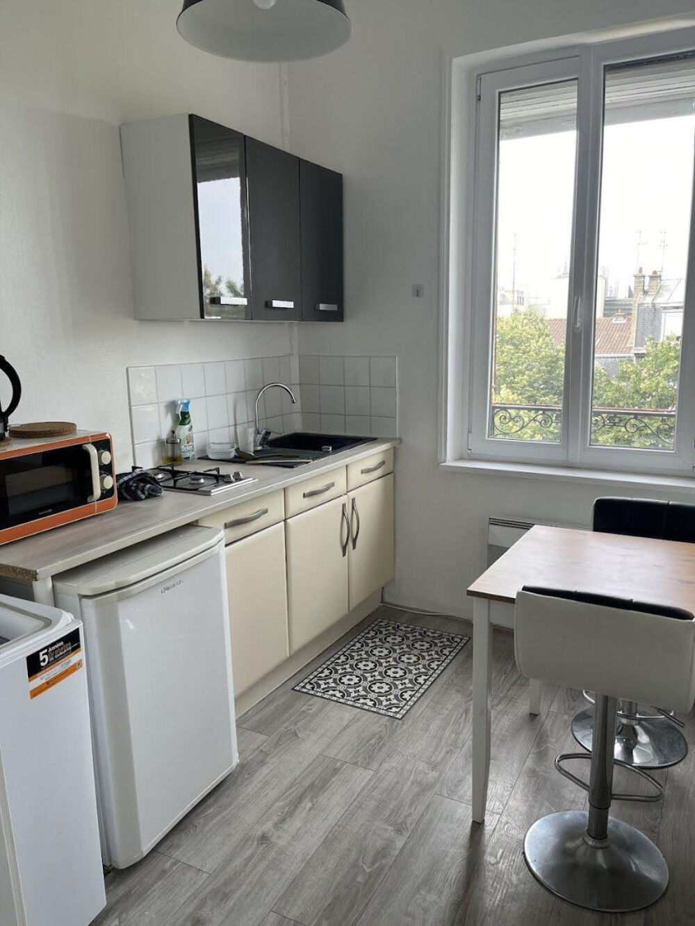 Location Appartement Chambre meublee place d'Erlon Reims