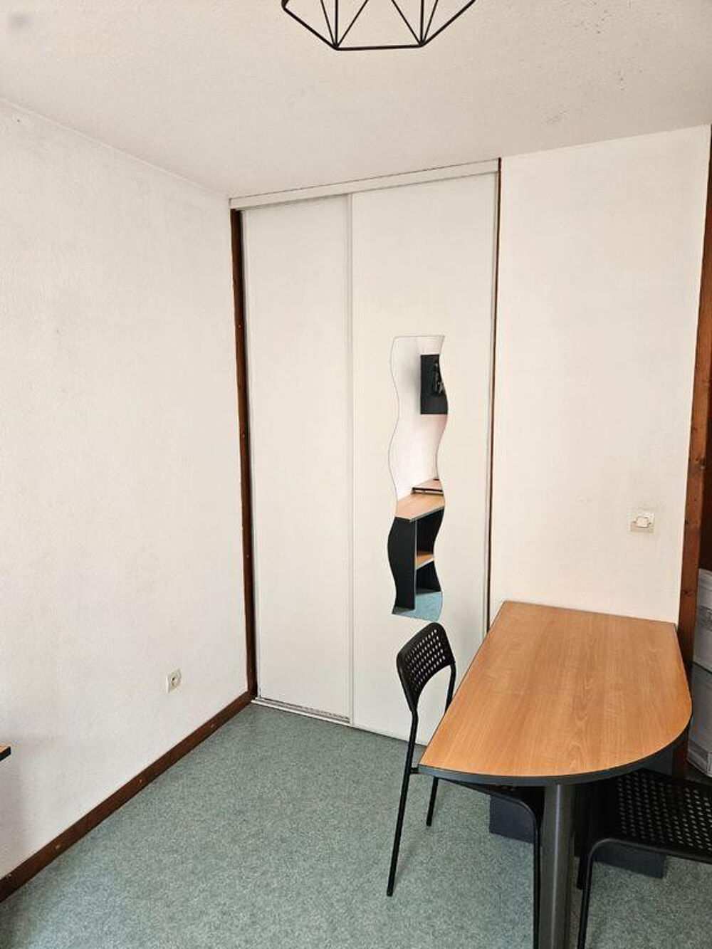 Location Appartement Studio meublé 18m² proche fac Saint-Étienne