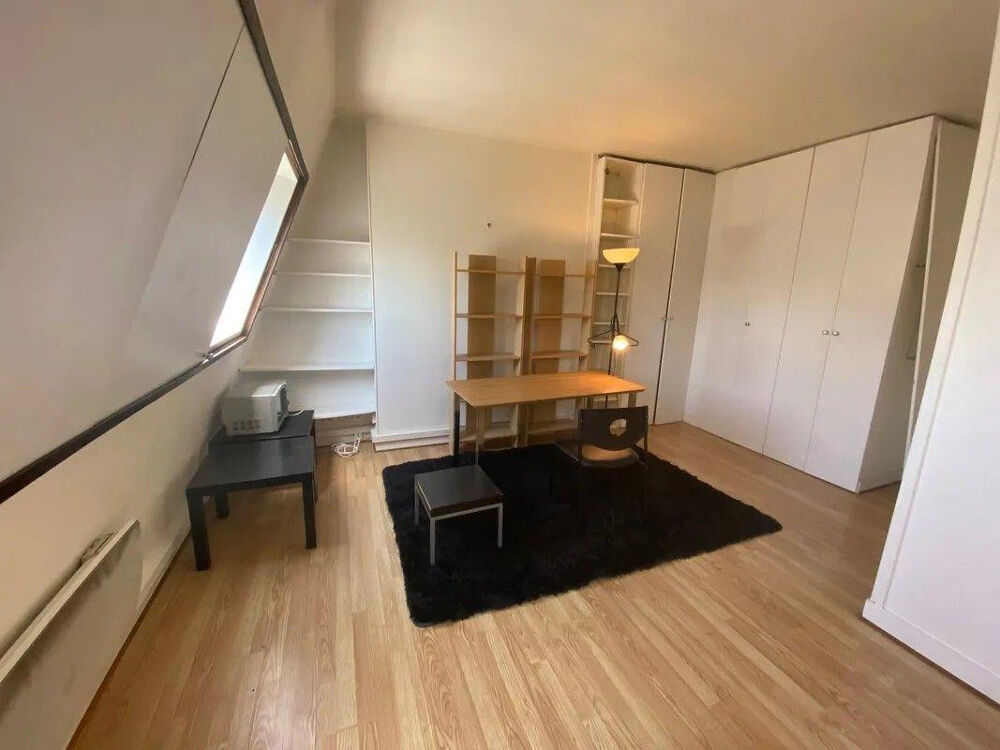 Location Appartement Beau studio meublé 23m² Wagram 75017 Paris 17