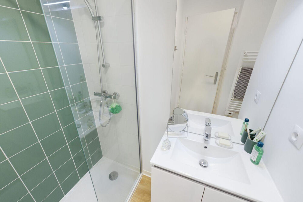 Location Appartement Studio meublé et équipé Clermont-ferrand