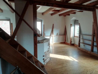  Appartement à louer 5 pièces 89 m²