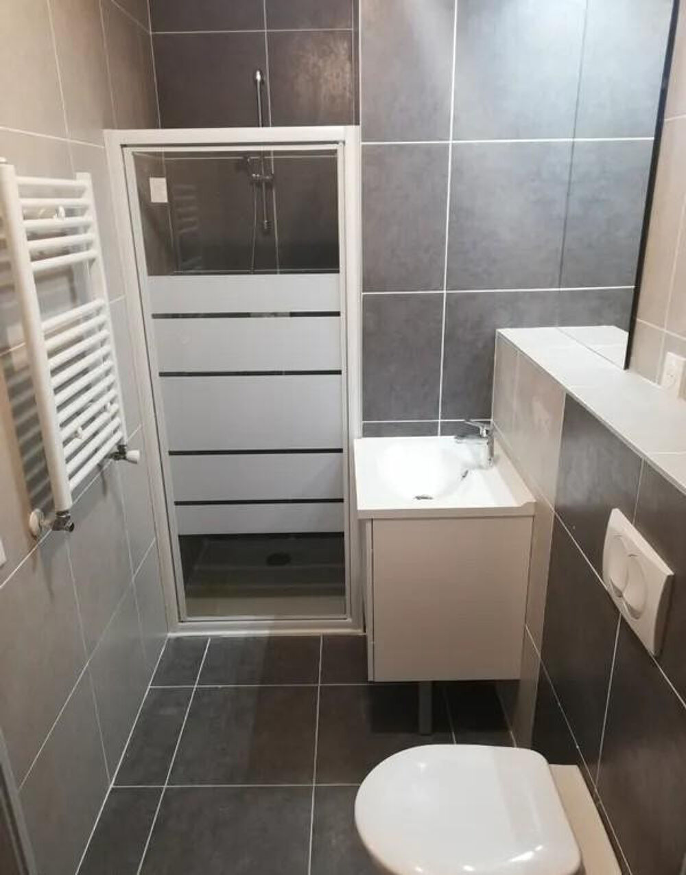 Location Appartement Beau T2 récent 35m² avec terrasse 14m² Marseille 10