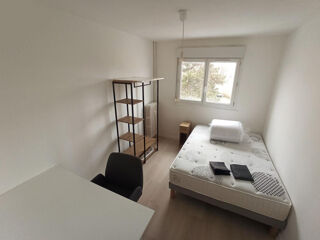  Appartement à louer 5 pièces 73 m²
