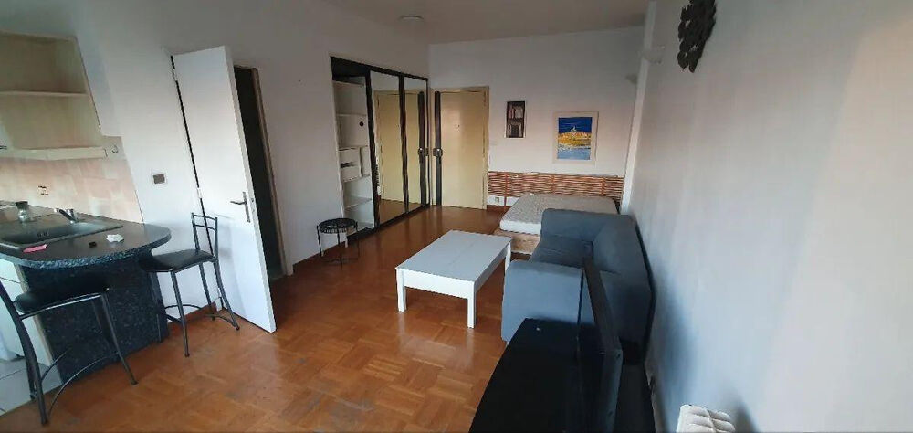 Beau studio meublé 32m² sur le Prado